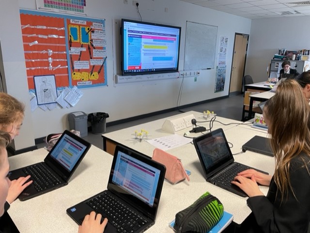 FA_Science's tweet photo. Happy #ScienceWeek! Some of our students have had the chance to quiz some real life scientists this week in our 'I'm A Scientist' live chats 🤯 https://t.co/jItutRlKCP