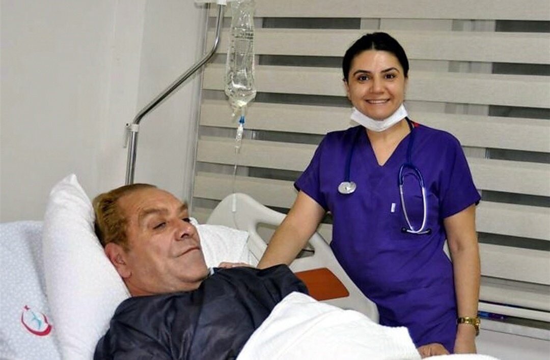 Jack31237852's tweet photo. @temmuz1919 DOKTOR -  Gripsiniz 

İyi bak dayı   Siroz olması lazım
 😁😁😁😁😁 https://t.co/iHIOthsYnv