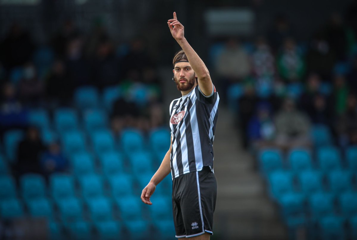 hanwelltownfc's tweet photo. This looks familiar…🙋🏼‍♂️
#NUFC #Geordies https://t.co/iDj7WBFSEw