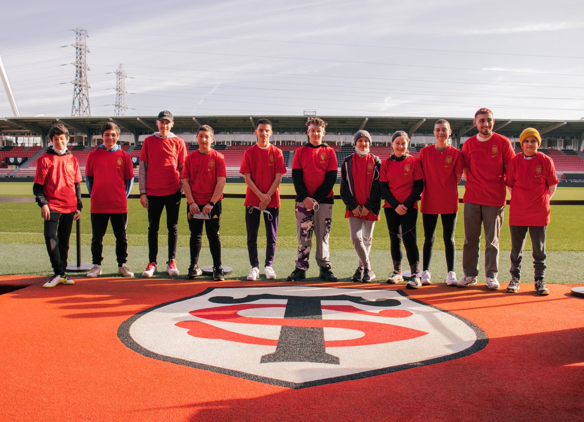 StadeToulousain's tweet photo. 🤝 Le Stade Toulousain est fier d'annoncer l'extension de son programme @SportetCancer auprès des enfants &amp; adolescents du @CHUdeToulouse. #RSE

Partenariat opéré par la CAMI &amp; soutenu par @MalakoffHumanis, @AseptInMed, La Toulousaine

📝  + d'infos : https://t.co/xup9NyVtz6 https://t.co/couMYMtbDt