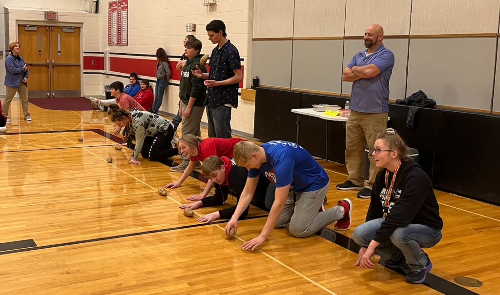 LoupCityPS's tweet photo. After Career Day yesterday, students celebrated Pi Day and the end of quarter with "minute to win it" activities! https://t.co/EqhGhH2LjM