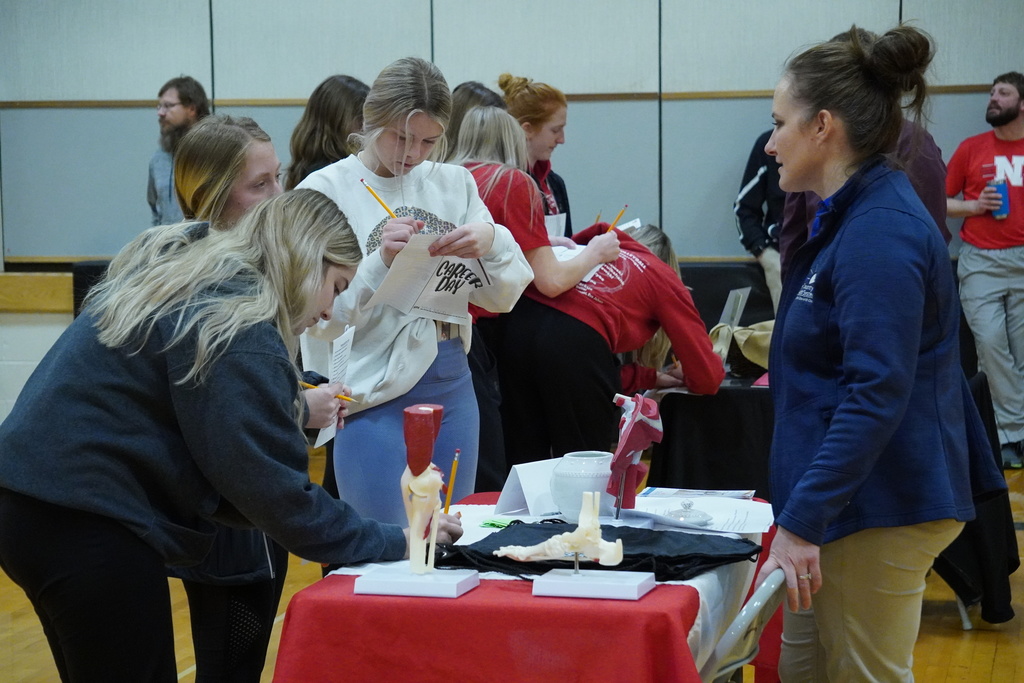 LoupCityPS's tweet photo. Yesterday we hosted our first Loup City Public Schools Career Day! Businesses and colleges were invited to speak with 7-12 students about their careers or college. Thank you to all of those individuals who volunteered time out of their days to speak with our students! https://t.co/aiKJggEKNj