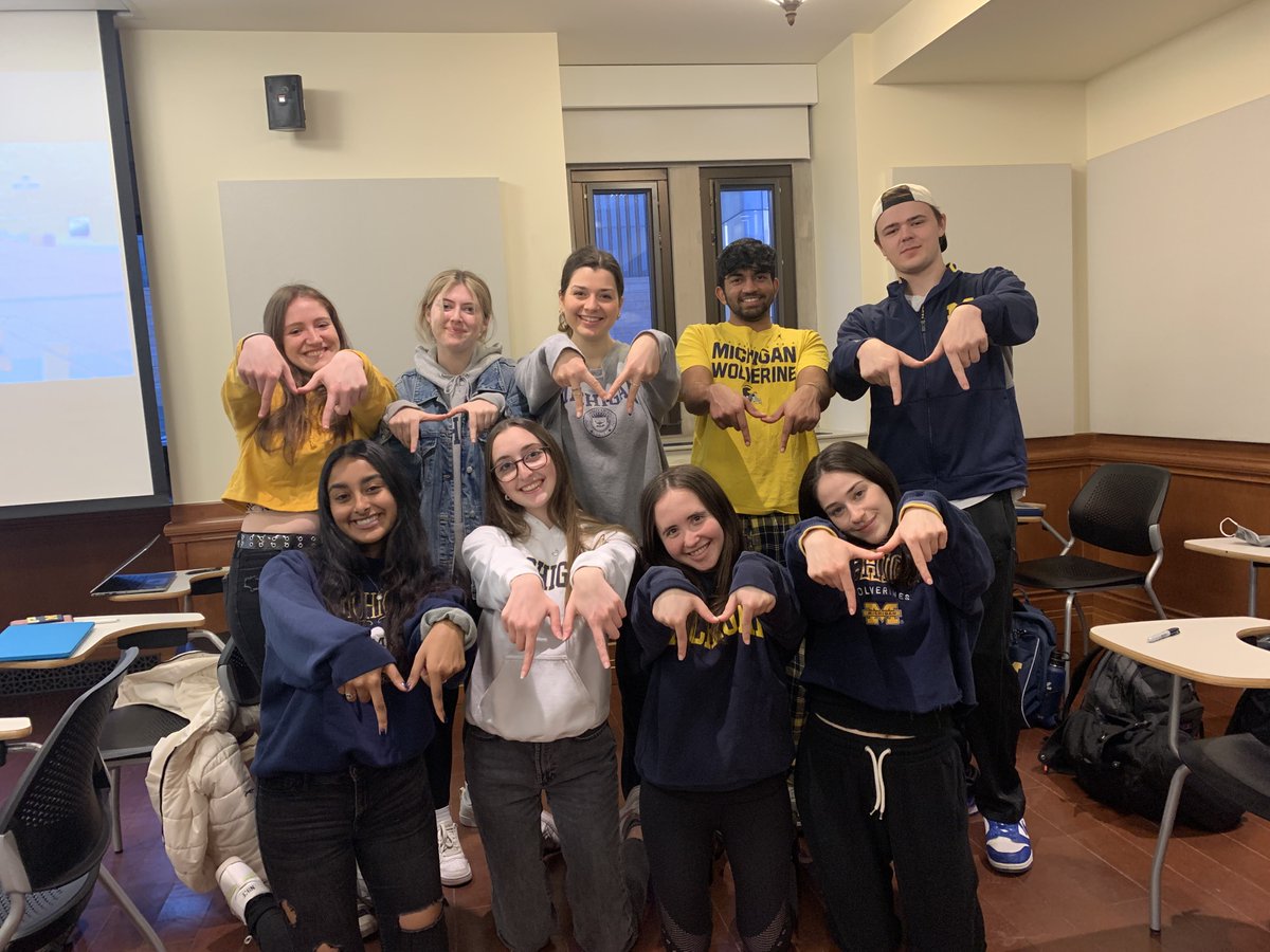 jprestonforte's tweet photo. Good morning Michigan! Today we’re celebrating #GivingBlueday with our MM family. Join us in giving here  https://t.co/geQZ0VuSSs @MUSICMatters_UM https://t.co/ewbbFxuRpY