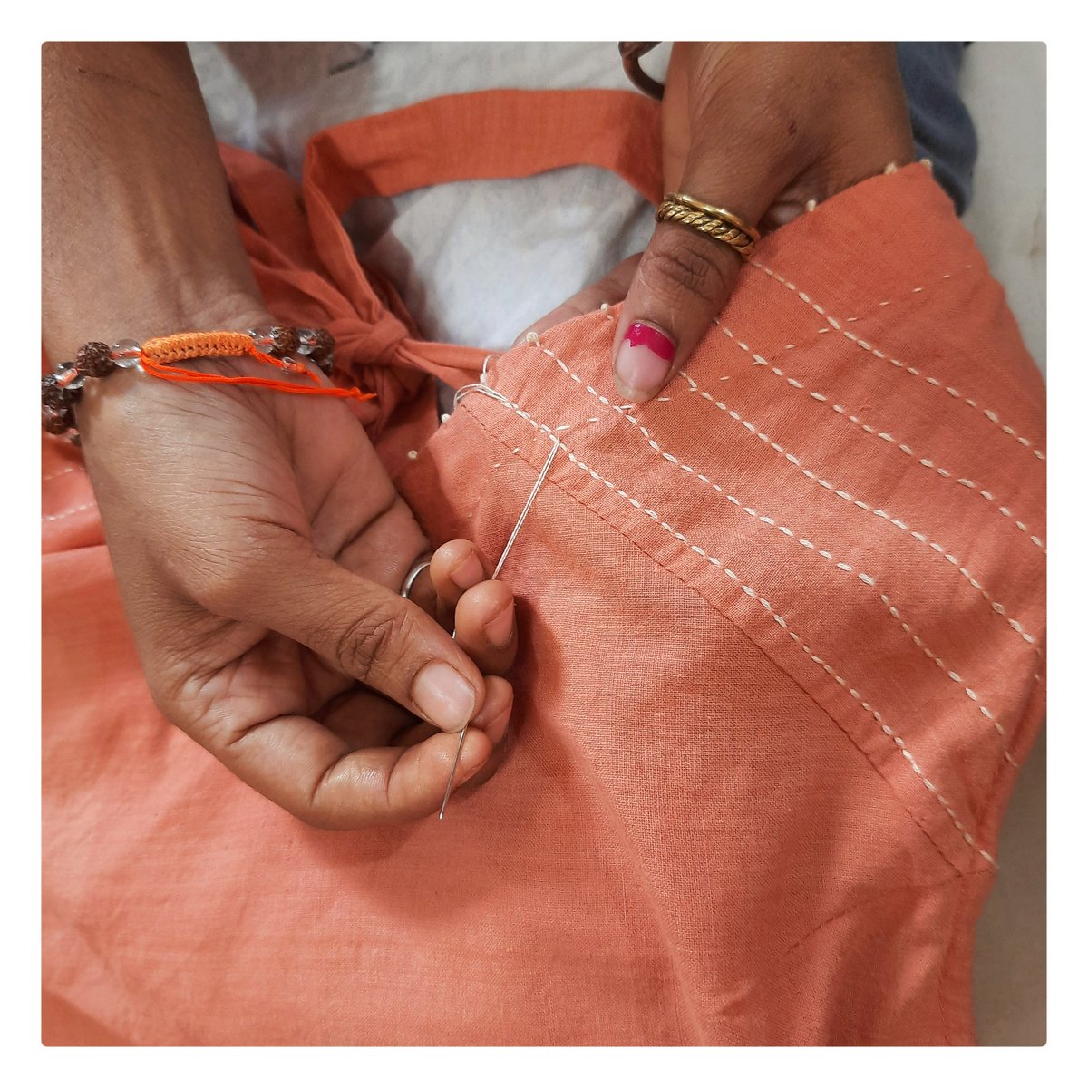 BebaakStudio's tweet photo. Crafting slowly and sensibly.

#fashion #slowfashion #artisanmade #India #Chhattisgarh #smallbusiness https://t.co/gN7LfdUSPD