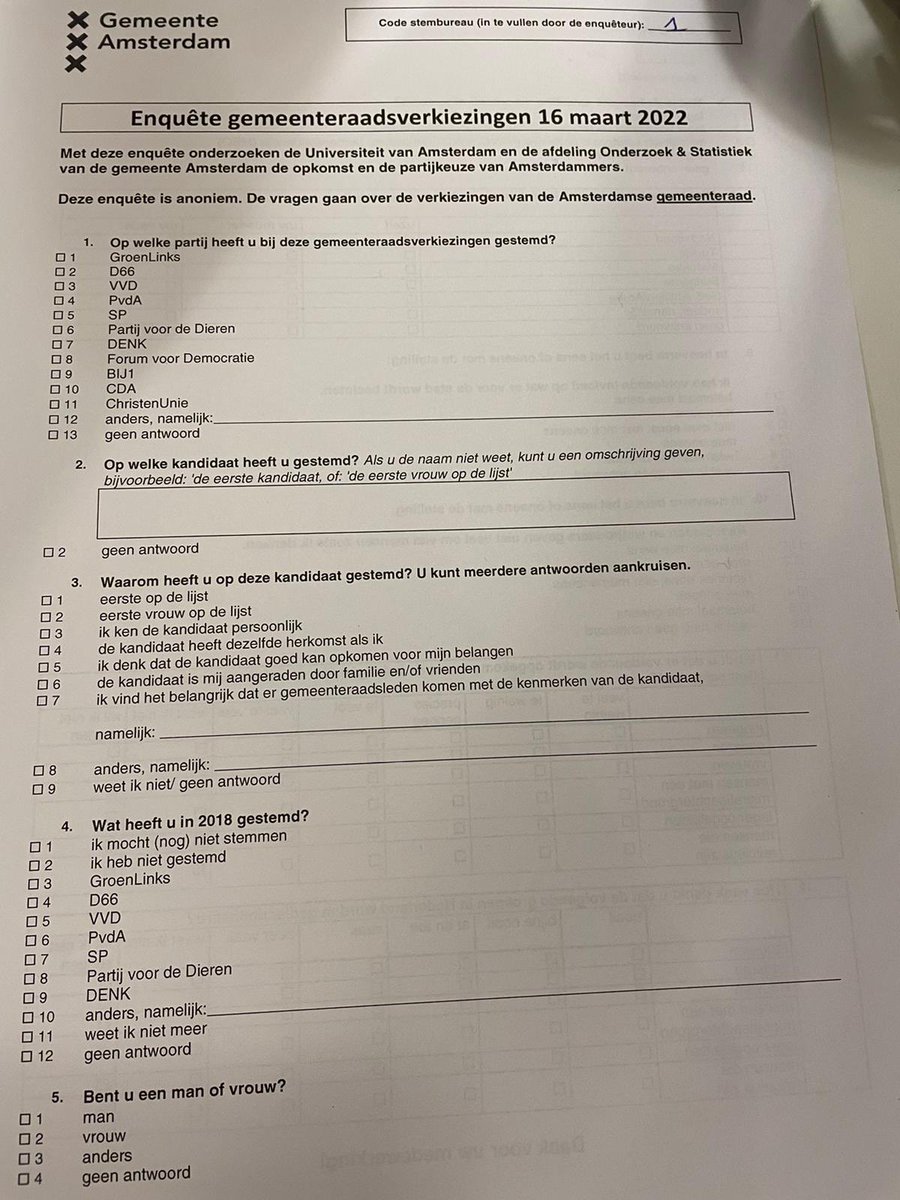 marlein66's tweet photo. @GParels @CamielVerberne @ST3MvandeSTAD @PvdO_HvAdam Dit is het enquêteformulier waarmee de enquêteurs hij de stemlokalen staan. Het is de vraag of ze goed geïnstrueerd zijn. Een stem op lijst 10 @PvdO_HvAdam kan dus zomaar bij het CDA ingevuld worden. Beetje rare gang van zaken. https://t.co/NBhRnQpTVC