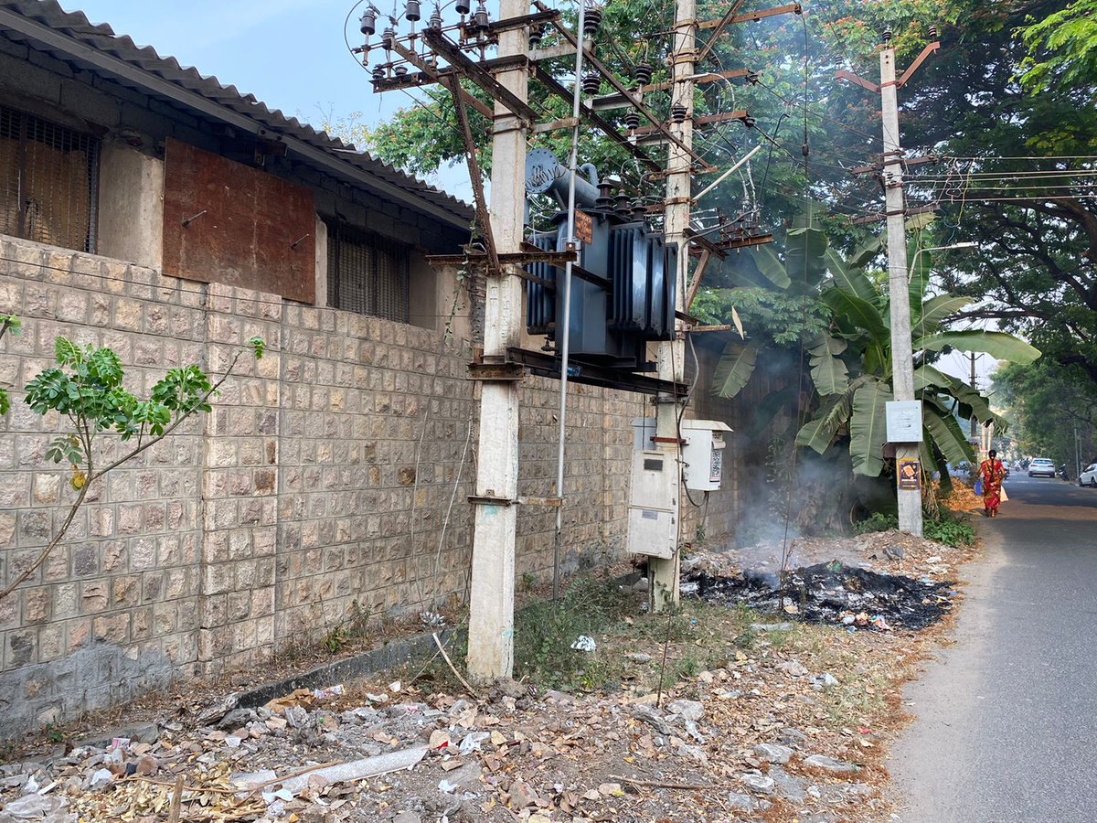 _emmanueldaniel's tweet photo. @CoimbatoreCorp The waste management systems in the city are not upto the mark. Look at the poor electric transformer in Peelamedu #coimbatore_district #ClimateEmergency #ClimateJustice #ClimateAction #Climatecrisis #ClimateIsHealth @simplicitycbe
 #HumanRights #wastemanagement https://t.co/IB1bbeqJym