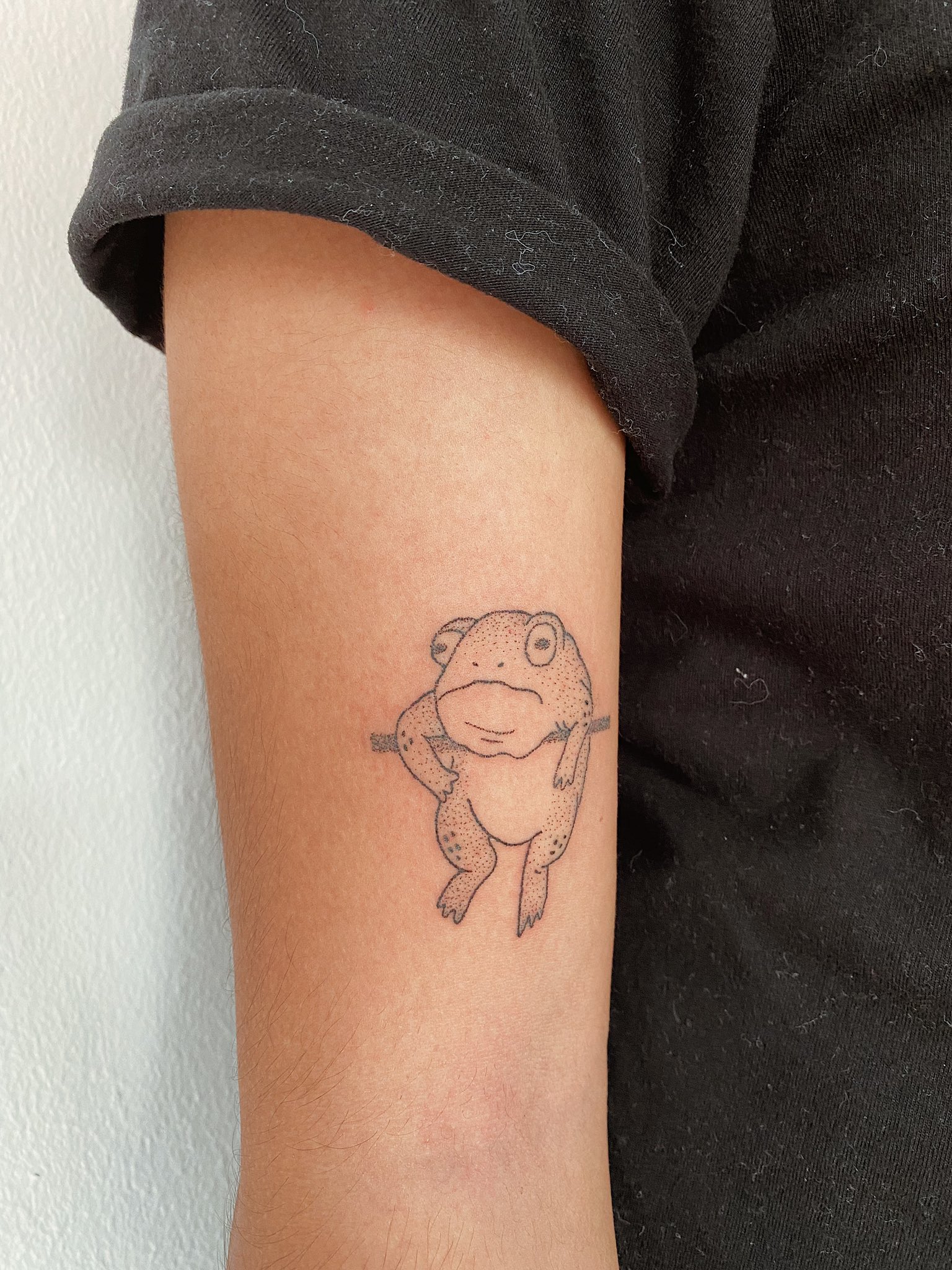 복숭아소주 on X: "Did this tattoo today on @renzosaurus! Come book with me if  you want handpoked tattoos! 🤍🤍 https://t.co/ezrkfwCKNO" / X