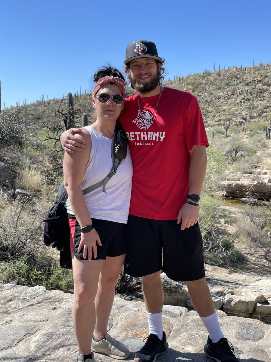 CoachGroff16's tweet image. ⁦@BenGroff580⁩ Happy 20th birthday little buddy. Hope you have a great day!