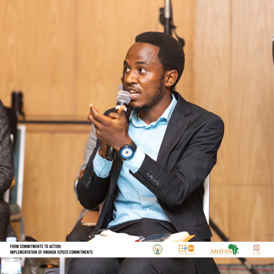 AfriYAN_Rwanda's tweet photo. Q&A Session: During our panel discussion on #ICPD25commitments🇷🇼, young people actively participated & asked questions relevant to them & made contributions towards what needs to be done to move forward faster, from their own perspective. #fromCommitments2Action #ICPD25Rw https://t.co/bwnxni1roJ