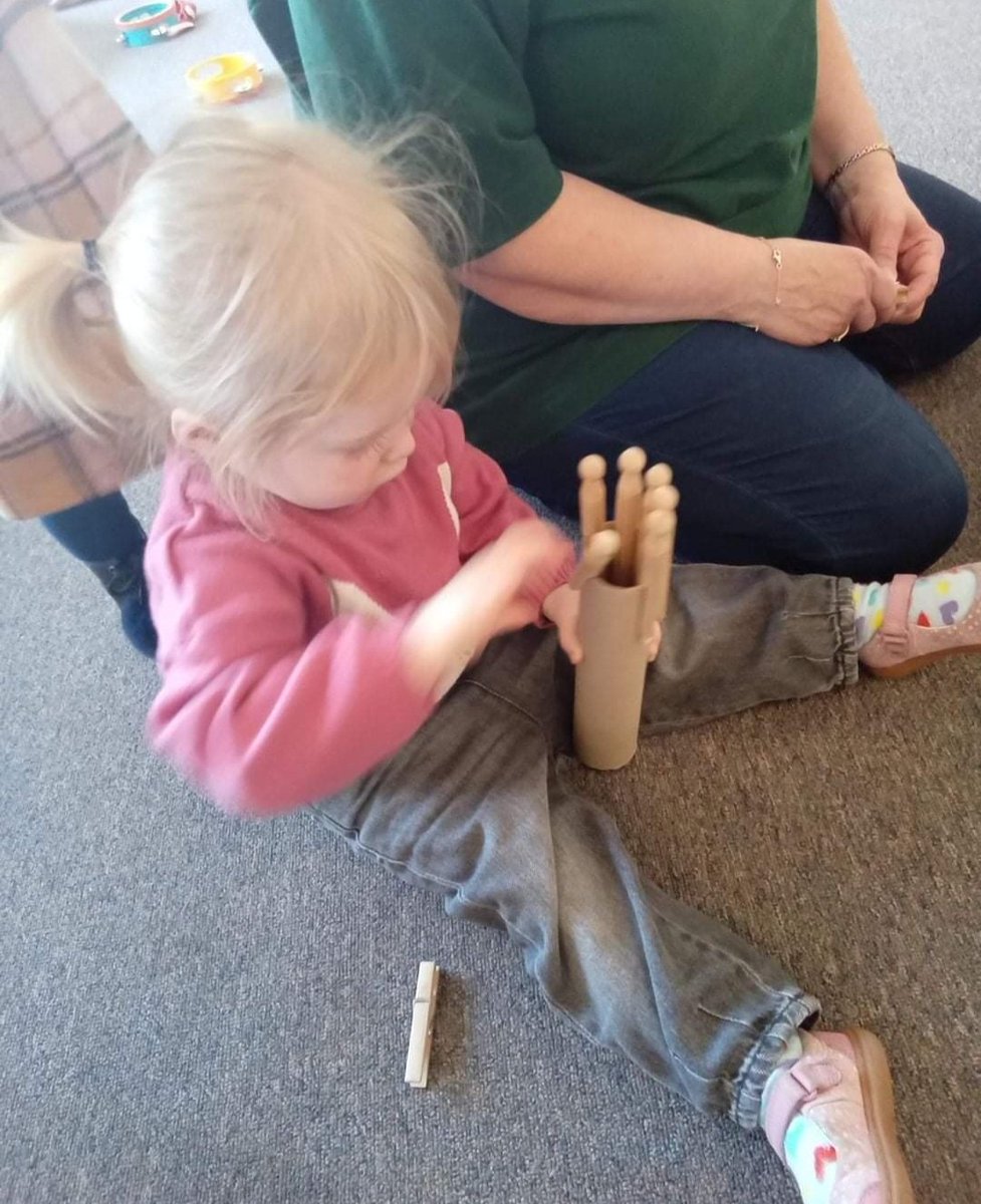 Stepsnursery's tweet photo. Yesterday the children in our Mighty Explorers Room loved exploring the "loose parts" sensory tray. They had a great time emptying and filling the different tubs especially with the curtain rings.
#Earlysteps #exploring #loosethings https://t.co/BVJORqHHkw