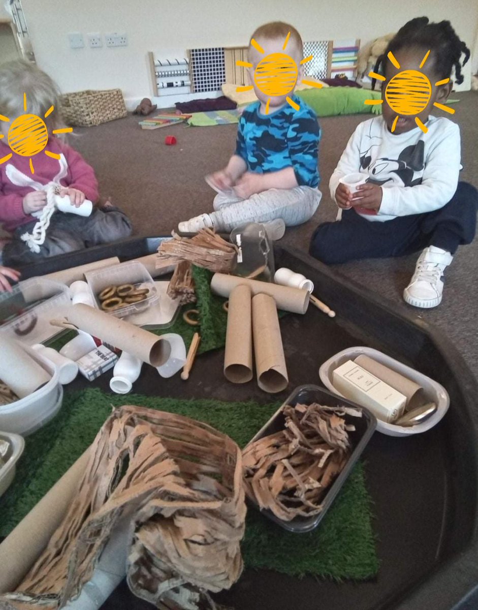 Stepsnursery's tweet photo. Yesterday the children in our Mighty Explorers Room loved exploring the "loose parts" sensory tray. They had a great time emptying and filling the different tubs especially with the curtain rings.
#Earlysteps #exploring #loosethings https://t.co/BVJORqHHkw