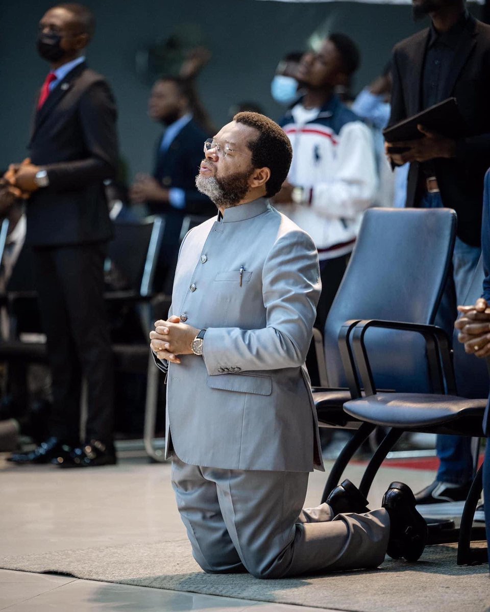 MarcelloTunasi's tweet image. Merci Jésus-Christ pour ta mort et ton sang versé à Golgotha  afin de nous accorder la vie éternelle . Merci 🙏 #amour #croix #salut