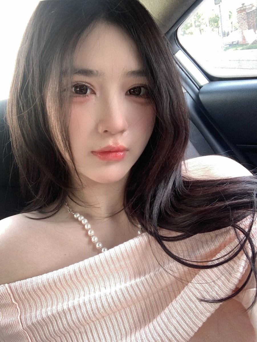 宝宝们有什么骚骚色色的好文案吗？我小脑瓜子实在想不出来了 https://t.co/7spUzIVhsB
