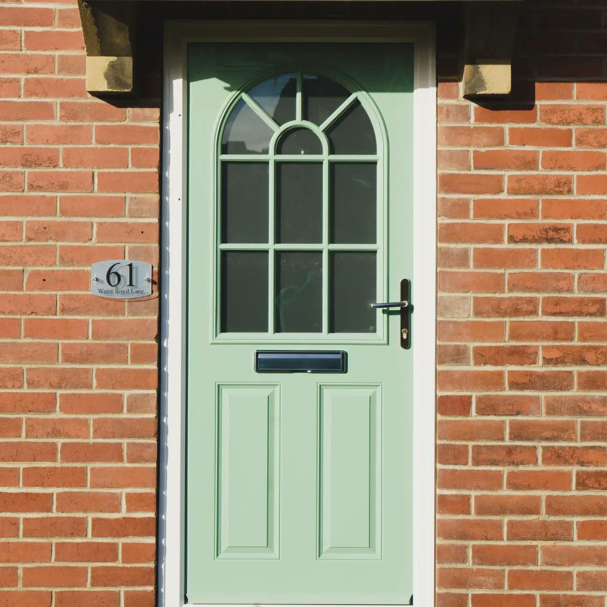 JadeWindows's tweet image. What does the entrance of your home say about you? 
 #homeaccount #homedecor #interior #home #homesweethome #homeinspo #interiordesign #hincharmy #newbuild #instahome #mrshinch #newhome #hinching #decor #interiors #mrshinchhome #homeinterior #housetohome #cleaning #homedesign