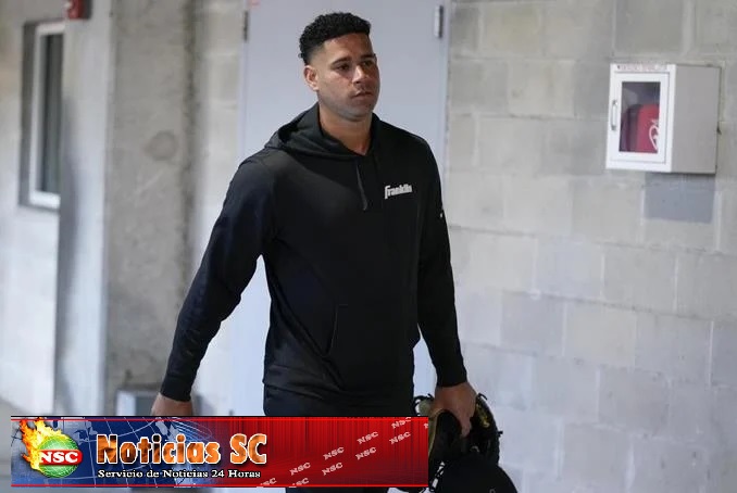 1NoticiasSC's tweet photo. El pelotero Dominicano Gary Sánchez inicia una nueva etapa con los Mellizos, https://t.co/9Rp6GNQgNu https://t.co/clj3DZfSyq