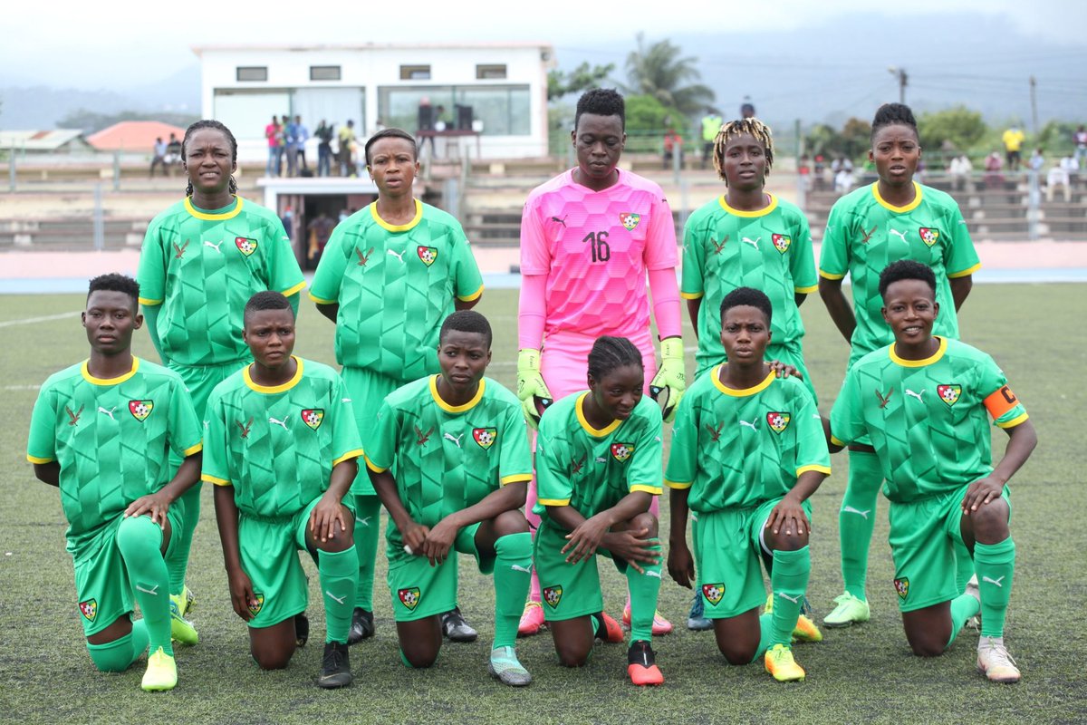 mysoccer24's tweet photo. 5 million de FCFA par joueuse. C'est le montant reรงu par chaque joueuse de l'รฉquipe des รpervier dame du Togo en guise de prime de qualification ร leur premiรจre CAN fรฉminine. #awcon2022q https://t.co/FJS9Ovono7