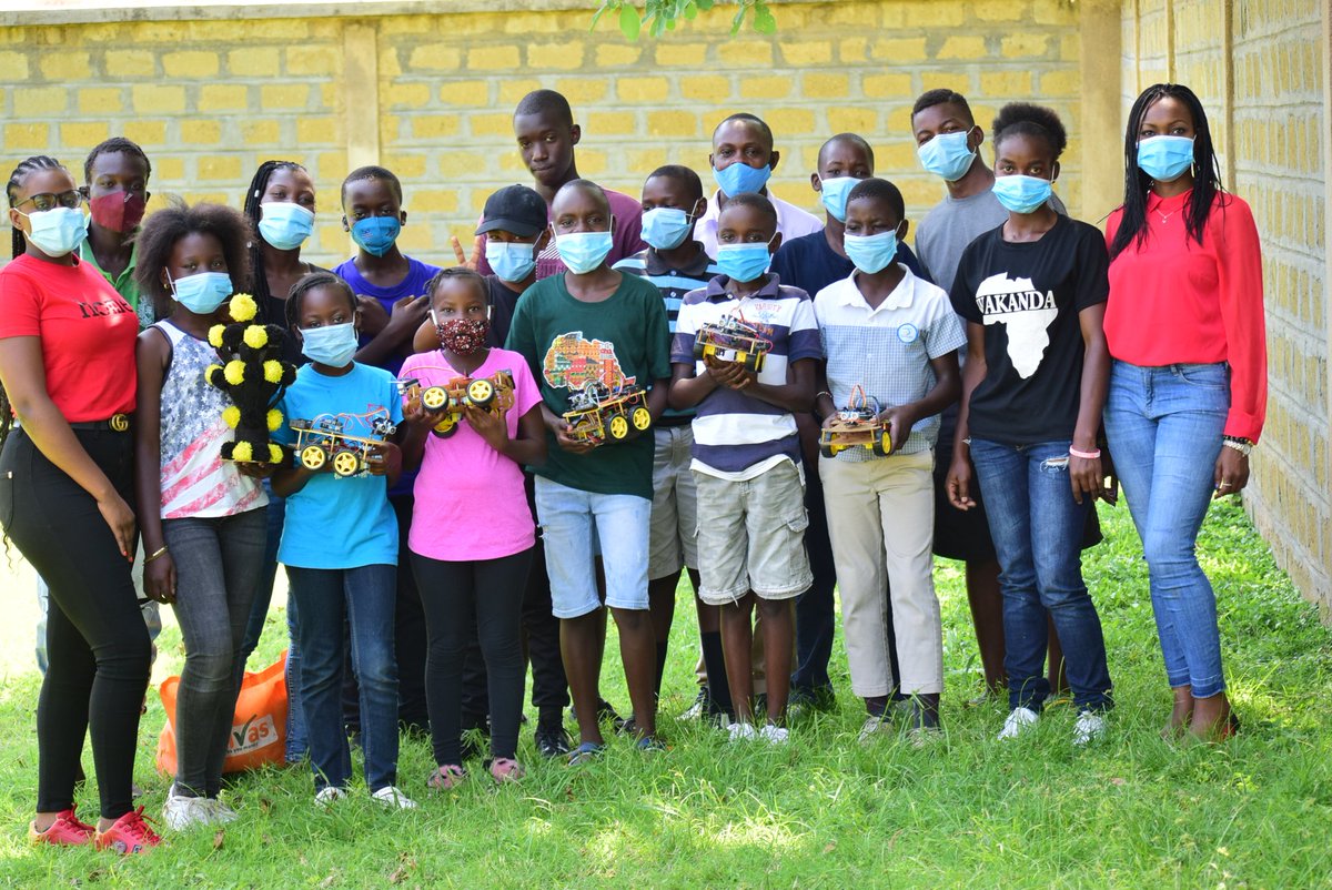 FablabWinam's tweet image. Something is cooking for children aged 10 to 17years. You should definitely stay tuned!
#roboticsbootcamp
#fabkids #kids #fablab #fablabwinam #fablabnetwork