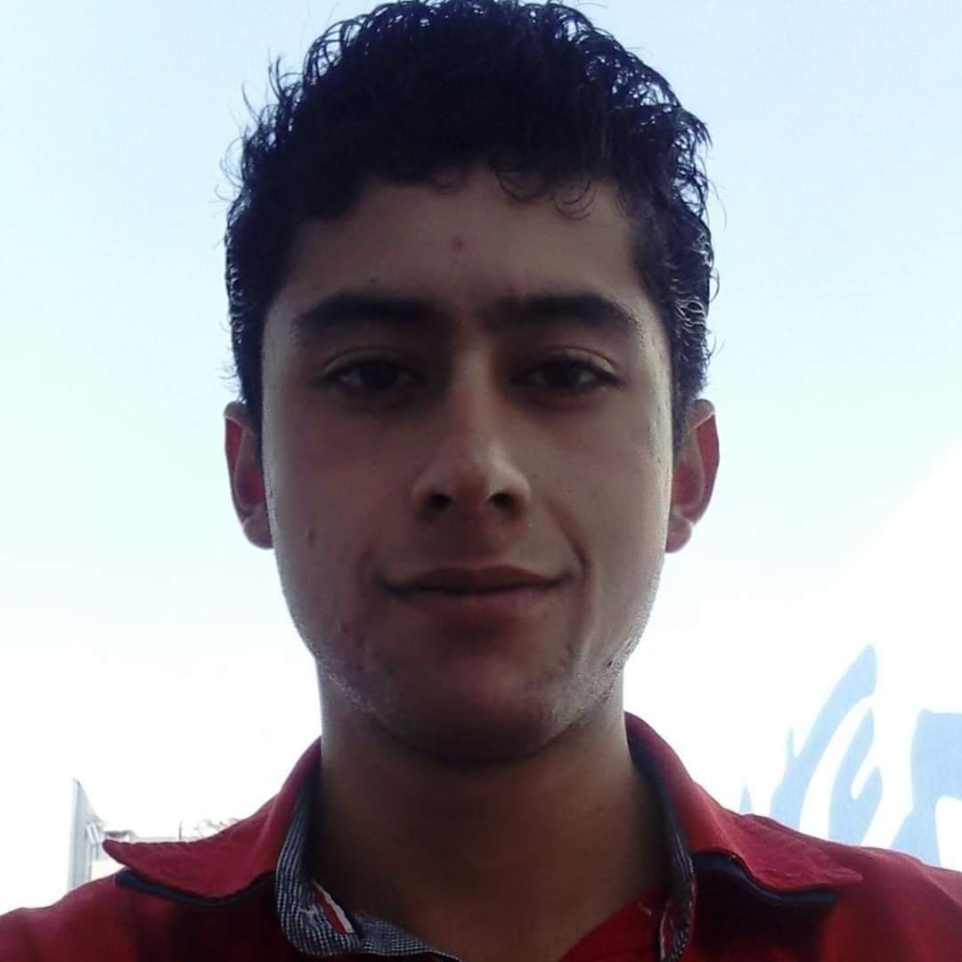 HPIL6977's tweet photo. El es Gabriel López #HeteroEngañado con novia. Es del Estado de México 🇲🇽, tiene 20 años y está peludito 🥵🍆🍑💦
#heteropack #heterodesnudo #heterosbrotheragem https://t.co/oEsykRlK1H