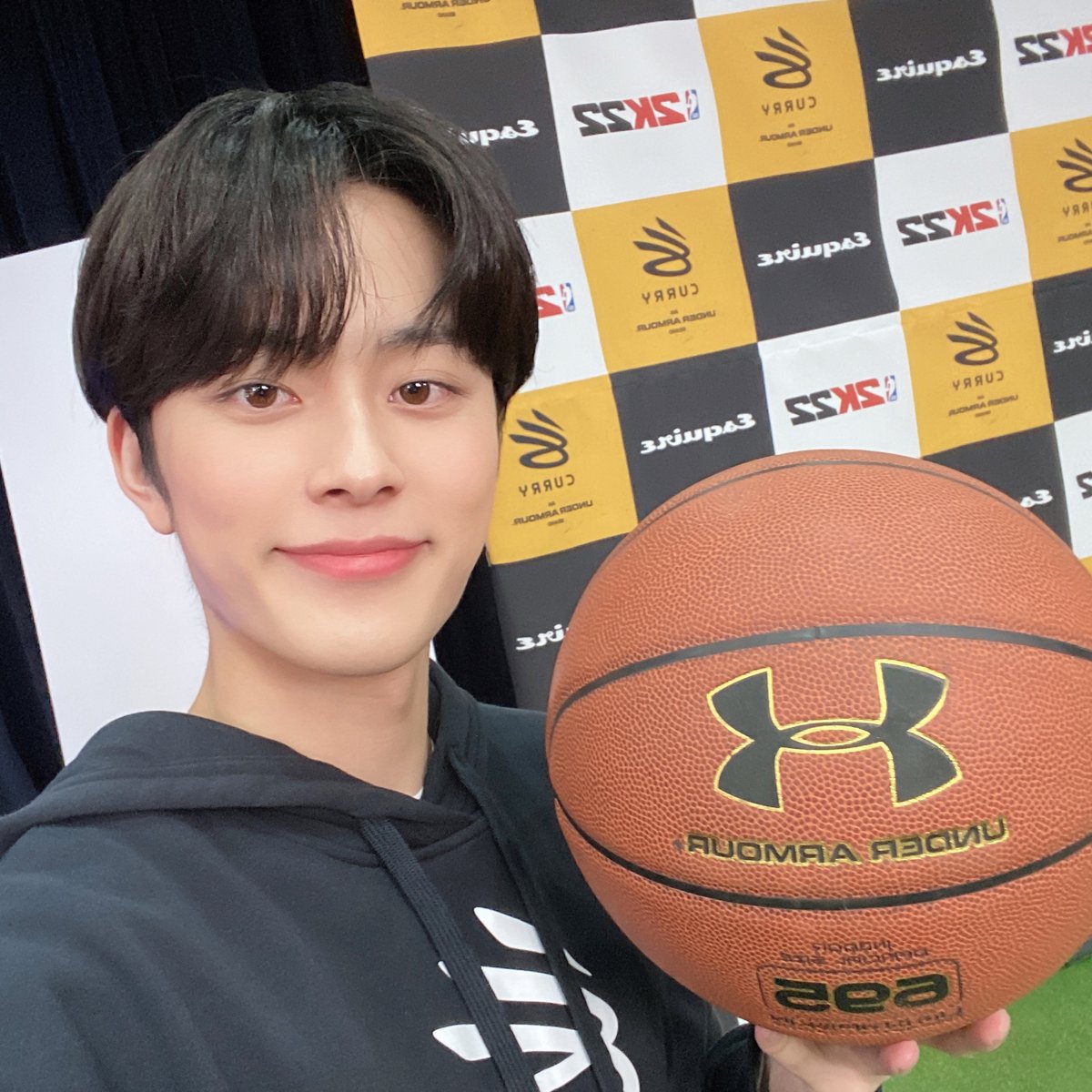 YOO SEONHO·유선호 tweet media