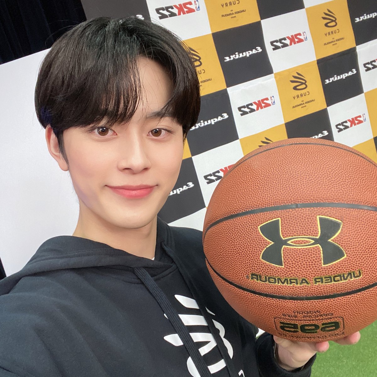 YOO SEONHO·유선호 tweet media