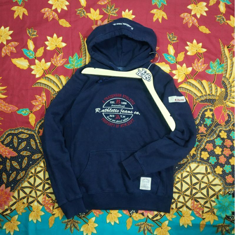 jimsinferno's tweet photo. Saya menjual Hoodie R. Athletic je... seharga Rp85.000. Dapatkan di Shopee sekarang! https://t.co/HyIEGBhT3W #ShopeeID https://t.co/WKB7s48PnW