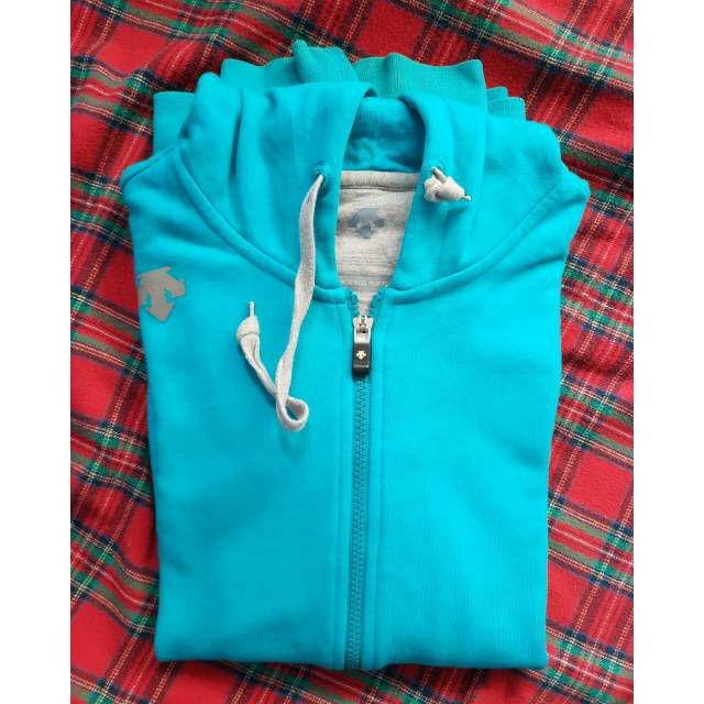 jimsinferno's tweet photo. Saya menjual Descente Zipper seharga Rp75.000. Dapatkan di Shopee sekarang! https://t.co/Ti3VRluvWV #ShopeeID https://t.co/Z0pHXfKjBN