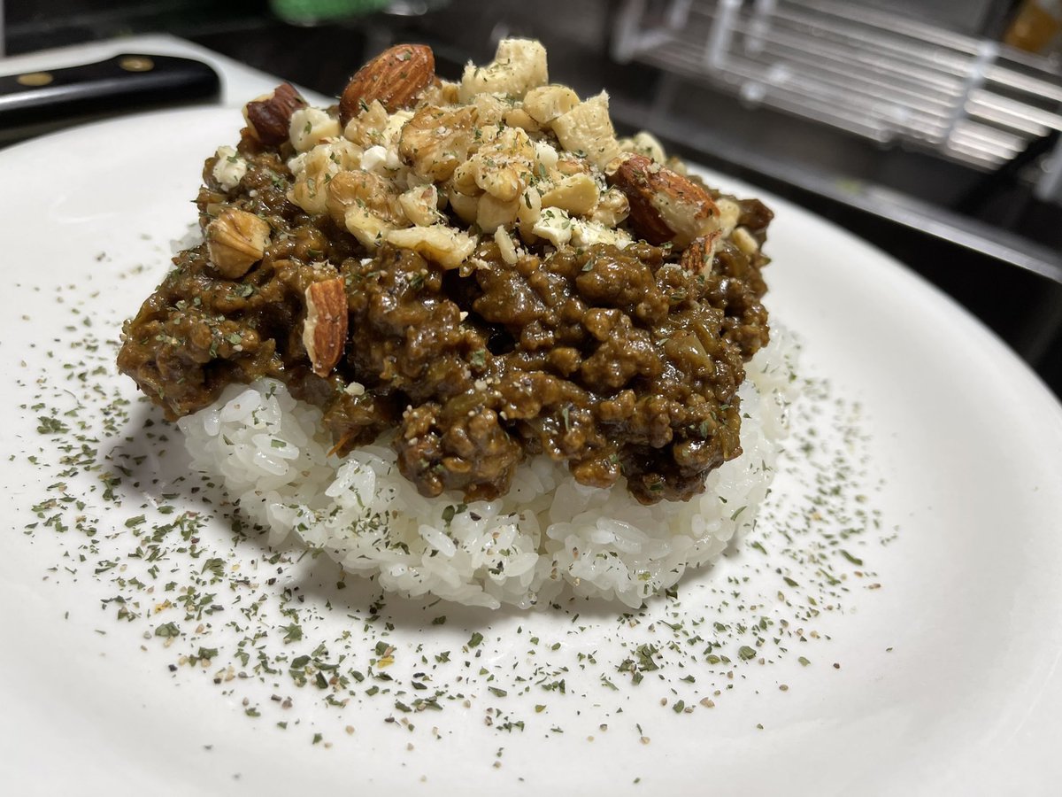 MINGOcafe's tweet photo. ❄３月１６日 水曜日 ❄
   …本日のキャスト…

🐏のんちゃん
🐶まなみ

誠に勝手ながら本日の営業は22:00までとさせていただきます。
皆様のご来店お待ちしております💫

本日のオススメ
｢カリカリナッツのキーマカレー｣ https://t.co/oPPH1HyJQQ