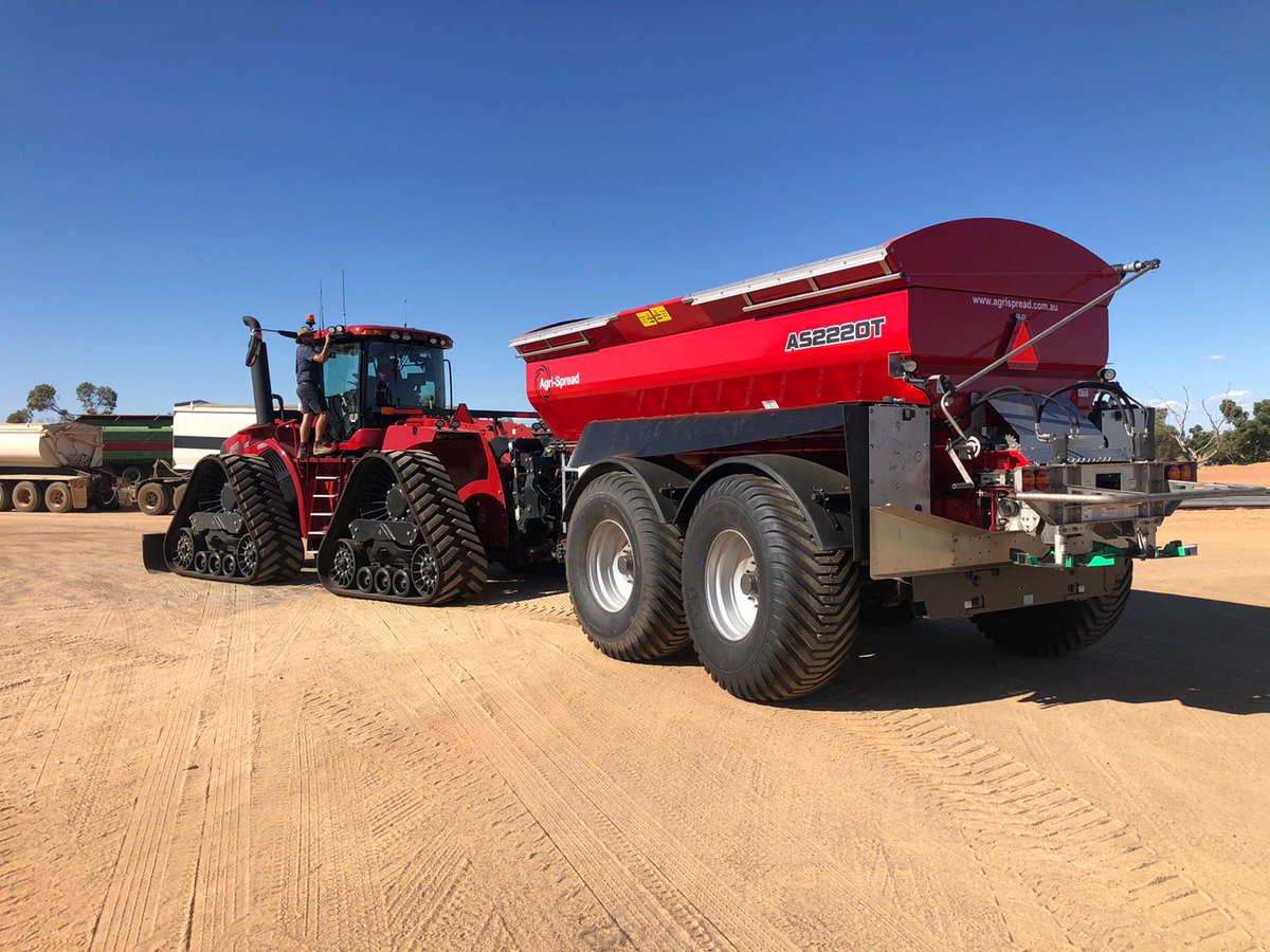 DELIVERY TIME! Farmers Rod &amp; Andrew Messina, Spring Park Farms Mullewa WA have upgraded their old Agri-Spread spreader to the new AS2220, the largest in the 2000 series range with 23m3 capacity! Also fitted with hydraulic windbooms. Happy Spreading!@agrispreadirl <a href="/mcintoshandson/">McIntosh & Son</a>
