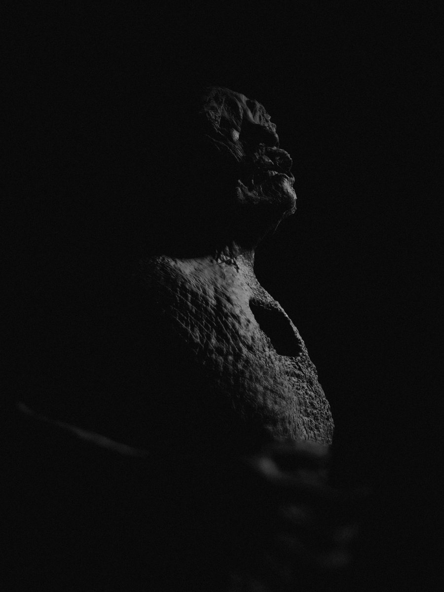 LoneCatharsis's tweet photo. ⬛️⬛️⬛️⬛️⬛️⬛️

Now you know.

Hollow shell of what man used to be.

'Entreat'
10 / 15 editions
3 tez each

https://t.co/RhwaO2uFmE
#darknft #darkart #darknftartist https://t.co/iMEODbWDA7