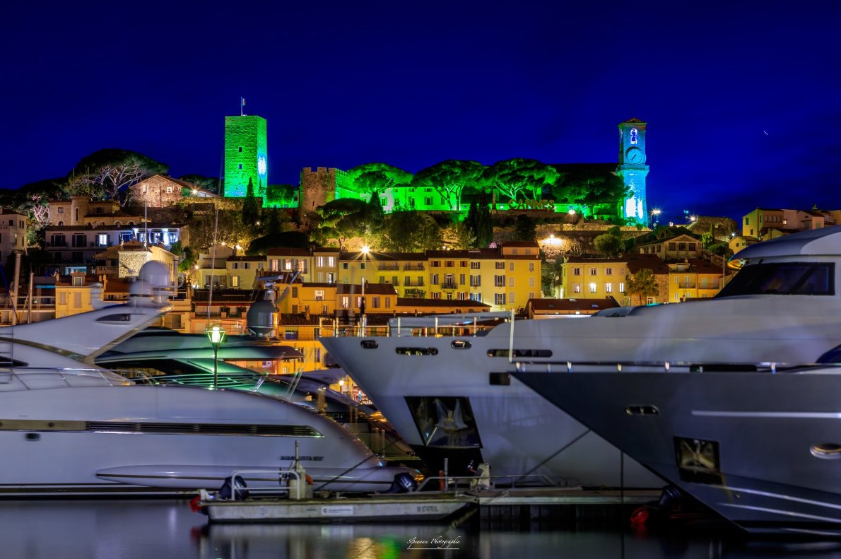 Cannes_France's tweet photo. ☘ #SaintPatrick : Demain, jeudi 17 mars, #Cannes s'habillera de vert !
📱 A vos smartphones et appareils photos ! 😉
📷 @slpcannes
#CotedAzurFrance #CannesFrance #StPatricksDay #GlobalGreenings https://t.co/4UEwqOlsrR