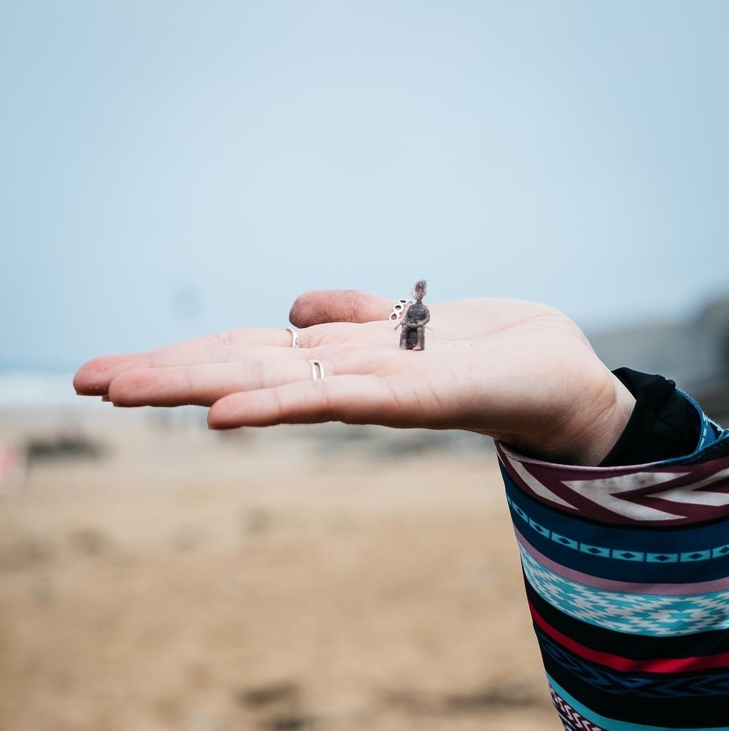 SAS_London_'s tweet photo. We find all things on our cleans, big and small!⁠
⁠
⁠
#MillionMileClean #SurfersAgainstSewage #BeachClean #RiverClean #MountainClean #StreetClean #OceanOptimism #PlasticPollution #MarineConservation #SaveOurSeas #PlasticFree #ZeroWaste #MiniBeachClean https://t.co/Ufn30AuQCo https://t.co/qlwEdWYp6Z