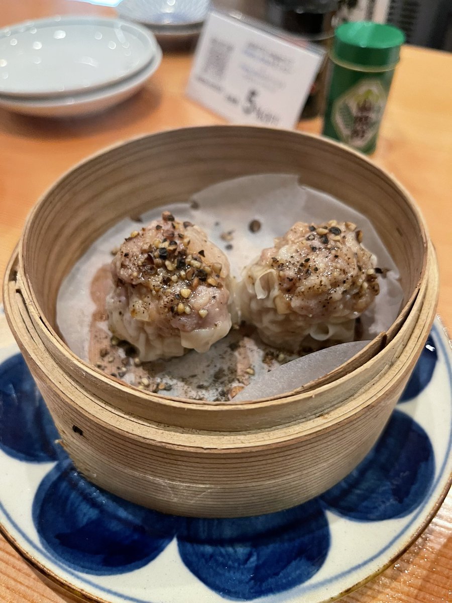 0819Sbgmail's tweet photo. 中ノ食堂

評価:3.8点
前回紹介したジョウモンの系列店。
お酒は塩梅酒や山椒ハイボールを注文。
系列店なだけにどれもお料理は美味しい。

#溝の口 #居酒屋 https://t.co/iRlxAAcXNL