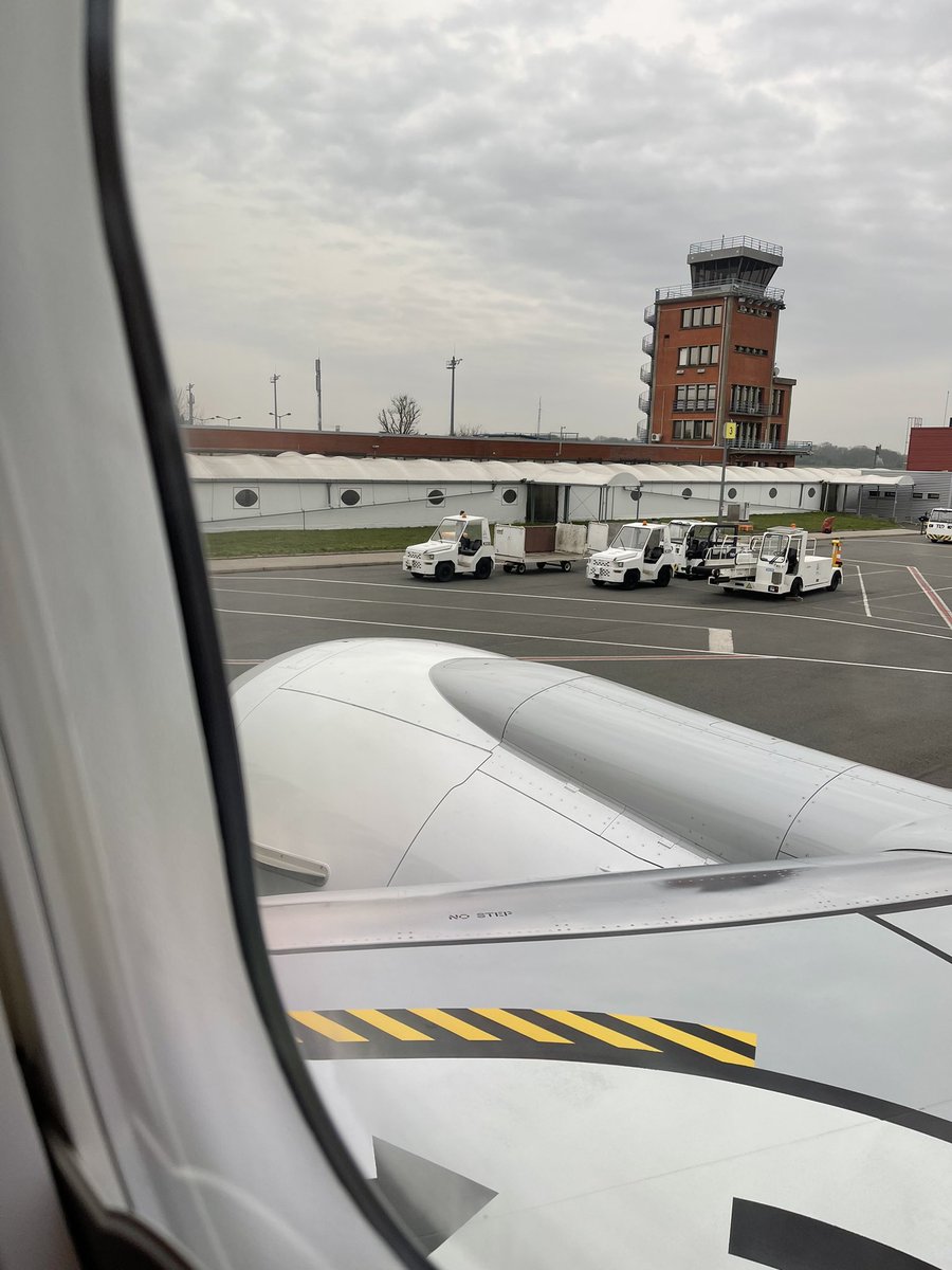 Autant j’kiff être côté hublot pour le paysage, autant ça me fait flipper !
#Irlande #Cork #Guiness