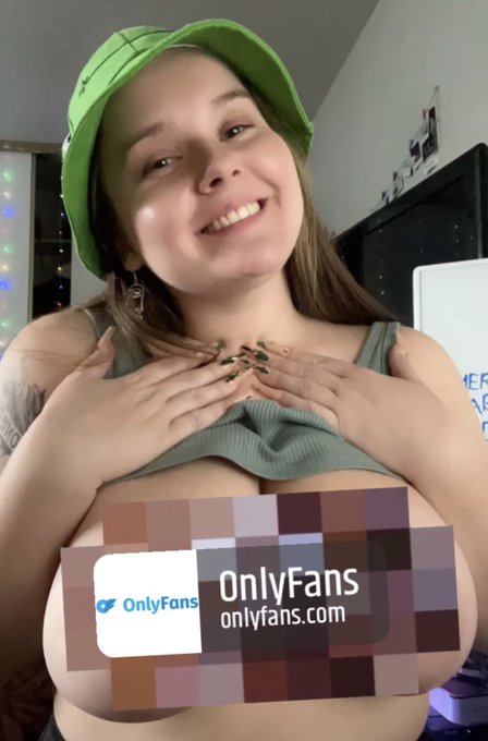 😁😁 cheeeese 😄😄 https://t.co/aqsS8oS1hH<a href="/tag/onlyfans"class="tags"><span>#onlyfans</span></a>