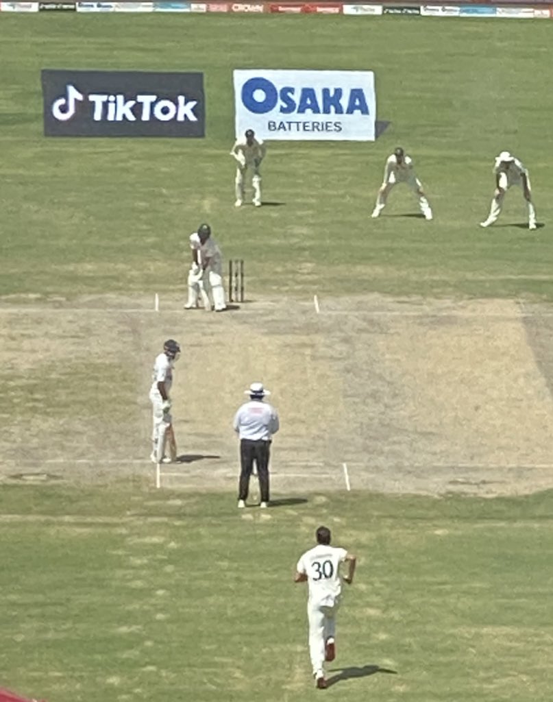 Neroli_Meadows's tweet photo. Doesn’t matter how many times you watch @iamfawadalam25 bat - I still find it surprising. Bit like watching George Bailey bat in the latter part of his career - his “turn the other cheek” stance. #differentstrokes #differentfolks https://t.co/Qu9SNJDm2o
