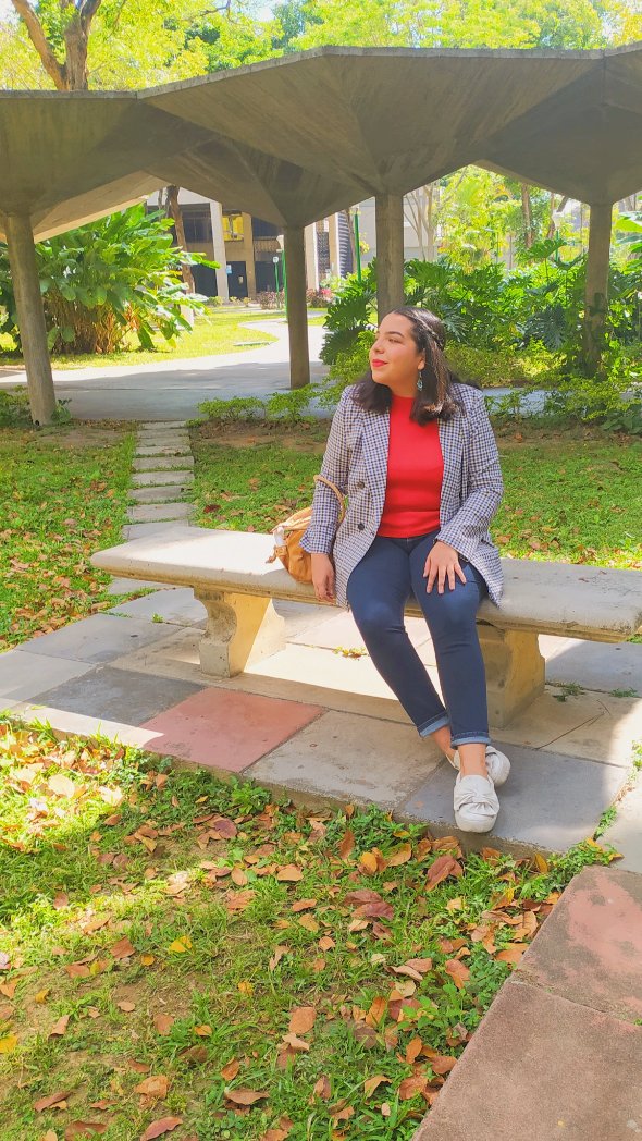 Vane_PadillaM's tweet photo. Después de cinco años, hoy es mi graduación y no lo puedo creer. Sin duda estudiar Comunicación y en la UCAB ha sido una de las mejores decisiones de mi vida https://t.co/tAffqZ8xsJ