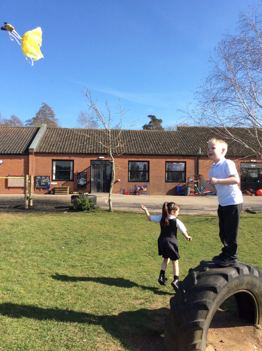 NectonEYFS's tweet photo. As part of Science Week, Elm class have explored parachutes! As you can see, they worked brilliantly! #nectonlovesscience https://t.co/c3Df59lN2W