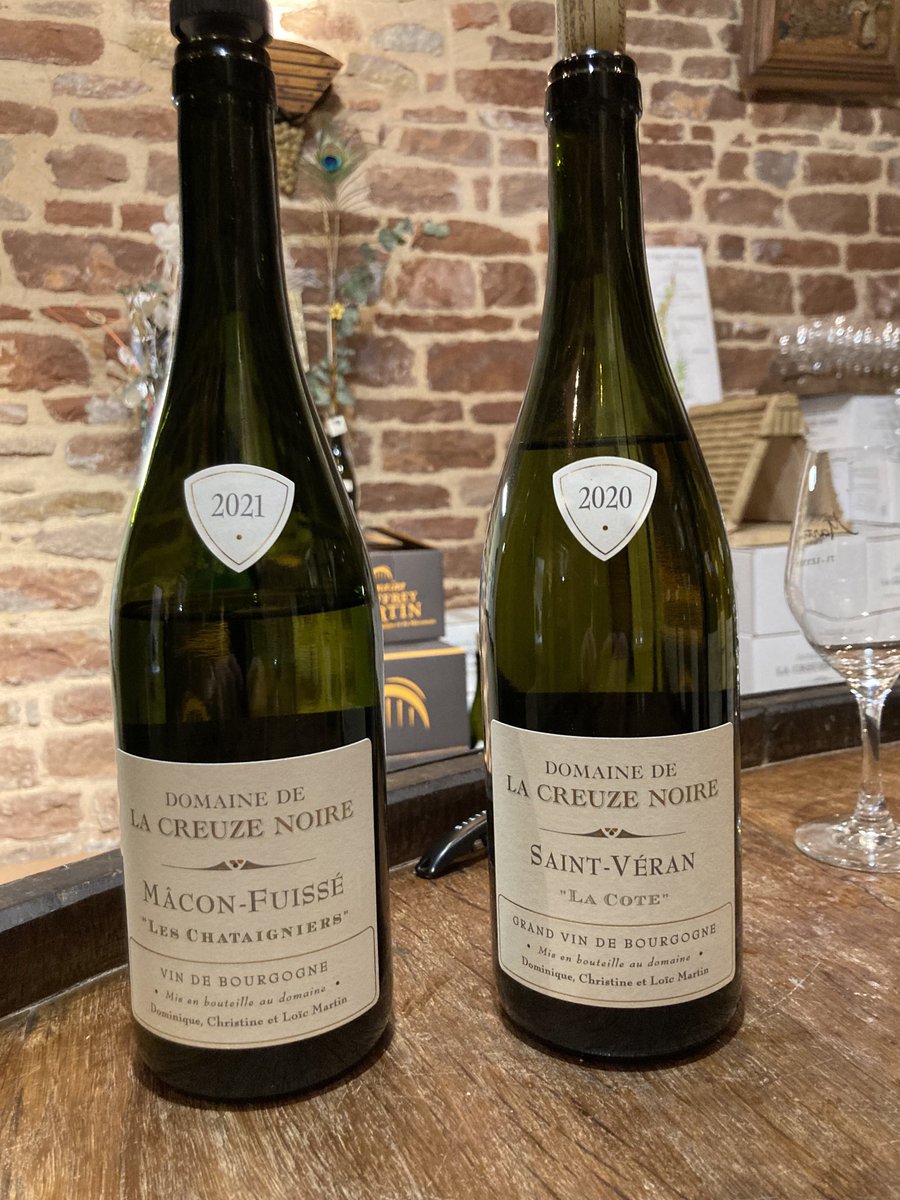2 new babies, vintages freshly bottled ⁦<a href="/CREUZENOIRE/">DOMAINE MARTIN</a>⁩ 
Lively, peaches aplenty #Macon #Fuisse / high density, crunch mineral notes #St-Veran La Côte. Soon available ⁦@DanielLambert29⁩