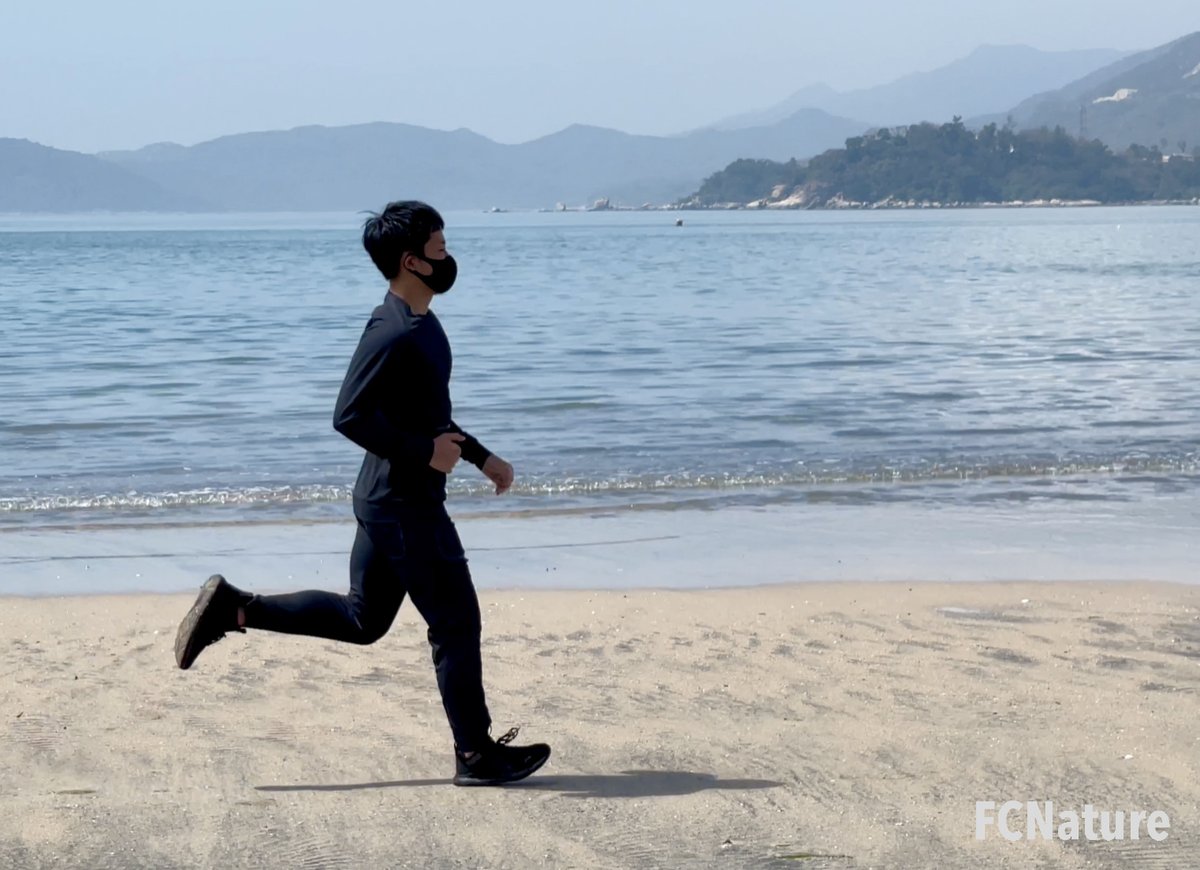 FCNature's tweet photo. Lace up and run with us!

#sports #sportsevents #sportslovers #sportsphotography #running #runninginhongkong
#FCNature #FCNaturecommunity #FCNaturesports #natureinthecity #explore #photo #sportswear #runwithus #holiday #weekend #picoftheday #bestoftheday #hongkong #hk #香港 https://t.co/uHhRZd6dPn