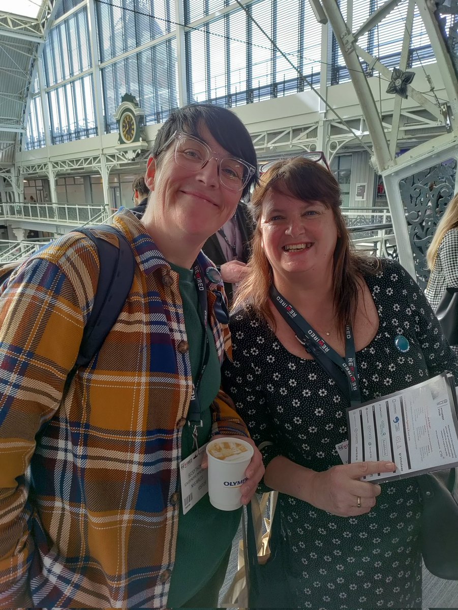 leadership_log's tweet photo. Day 1 of #Rewired22 was brilliant,we were so busy that we didn't have time for a photo of all 3 of us! Here's @juliafairhall3 & @CuriousBecks. Their smiles show you what a pleasure it was to meet up in person!
#LogPodCrew
#EverydayLeadership
#DigitalHealth
#LeadershipConnect https://t.co/4d3VJy5EV3