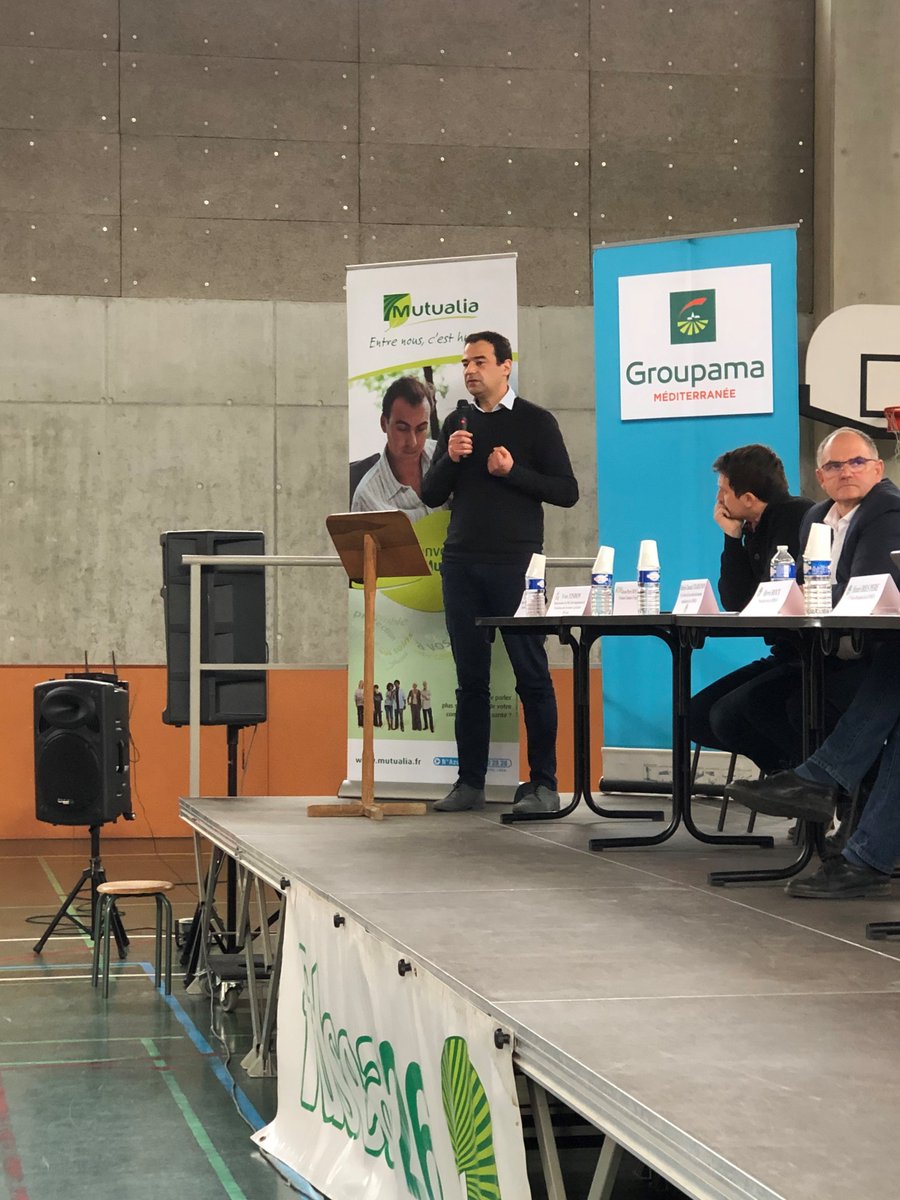 FDSEA26's tweet photo. Merci à tous les intervenants pour tous ses échanges enrichissants ; Medhi SINE, directeur scientifique de l’ACTA, Yves TINDON, responsable de pôle de la chambre de l’agriculture de la drome, Jean-Pierre ROYANNEZ Président de la chambre. https://t.co/MnbzluyzRx