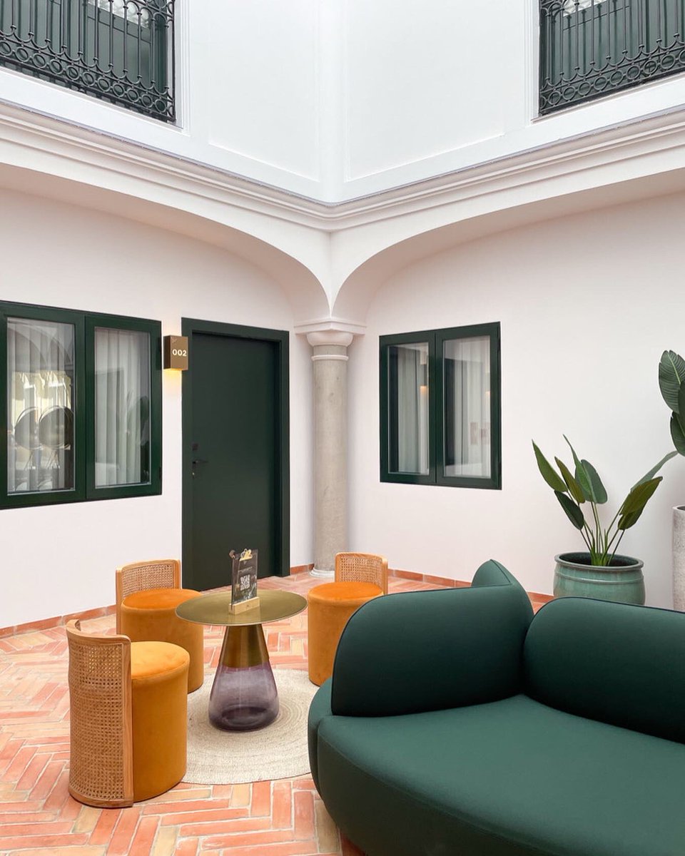 zspaceuk's tweet photo. We 💚 emerald green at the moment 😍

#interiordesignmasters #interiordesign https://t.co/HY3FaK1Ogw