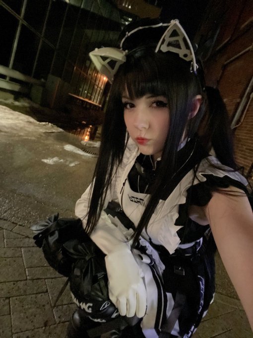 Lookin like I&rsquo;m starting my own street gang of cats https://t.co/JDGYEO2RWE<a href="/tag/mar10"class="tags"><span>#mar10</span></a>