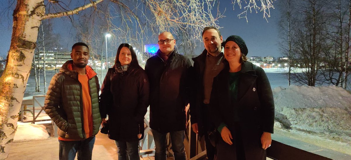 emilielenel's tweet photo. ❄ Last day in #oulu 🇫🇮 belle escapade visite de l'équipe @OBFactory_ 🥰🙏❄ #openbadges #openbadgefactory https://t.co/r5fg7VfZSc