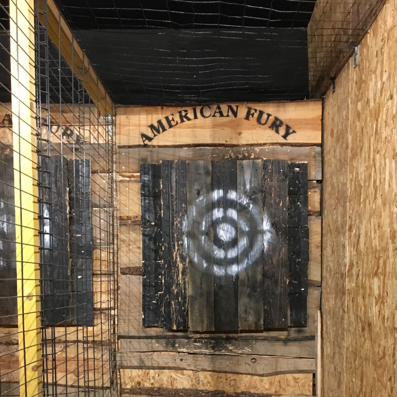 Net_Concept_'s tweet photo. L'équipe Net Concept s'est retrouvée pour un défi tranchant à l'American Fury d'#Angers. L'occasion de se détendre et de tester sa #precision... On vous laisse deviner en commentaire qui a marqué le plus de point🎯

#americanfury #hache #equipe #strategie #agence #netconcept https://t.co/ZeGeFFJv44
