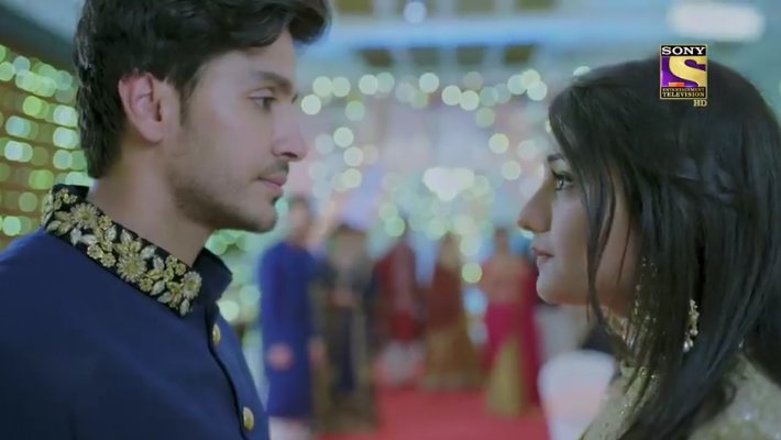 _Kritika_here's tweet photo. Ahaan ko toh kuch Farak bhi nhi pad rha 😗
Yeh hoti hai love story 😌♥

IPZN TURNS ONE https://t.co/w8jWzY10xG