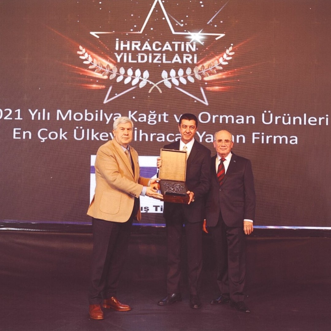 EİB’in (Ege Mobilya, Kağıt ve Orman Ürünleri İhracatçıları Birliği) 2020 ve 2021 yıllarına ilişkin ‘İhracatın Yıldızları’ konulu ödül  2020 yılına ilişkin toplantı geçen yıl pandemi nedeniyle yapılamadığı için bu yılki tören iki yılı da kapsayacak şekilde yapıldı.