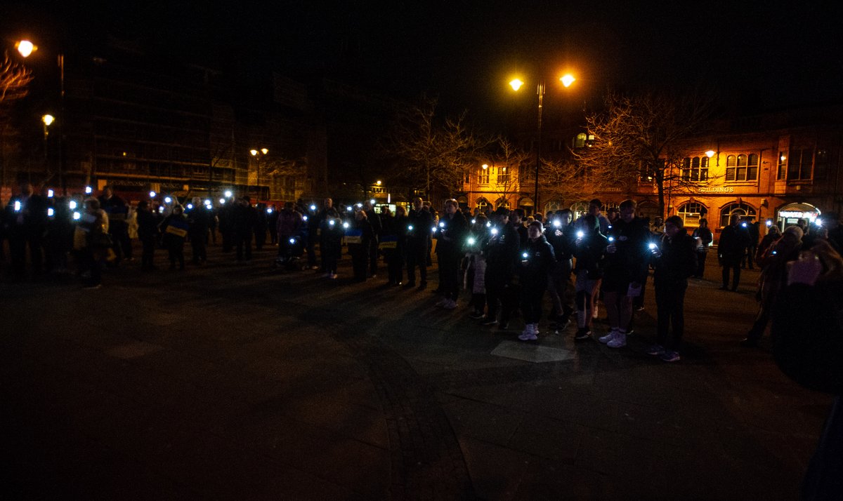 sthelenscouncil's tweet photo. Thank you to everyone who came out to support our vigil of peace for #Ukraine at St Helens Town Hall last night 🇺🇦
#StHelensTogether
#StandWithUkraineStHelens https://t.co/YRif2kpBqN