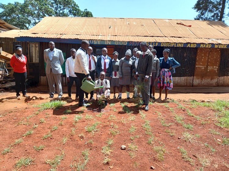 #climateaction
#ClimateJustice 
#SDGinfluencers 
<a href="/GretaThunberg/">Greta Thunberg</a> .
A better environment for a better climate.