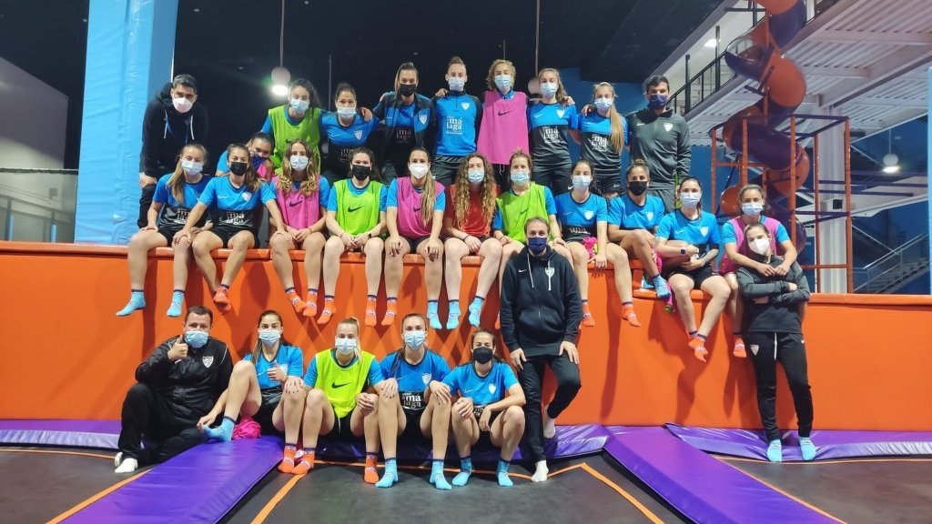 🫂 Ayer disfrutamos de una jornada de convivencia. Hoy, mañana y el viernes, el 'planning' incluye tres entrenamientos matinales. Sábado y domingo, descanso.

(*) El fin de semana no habrá competición en el Grupo 4 de Primera Nacional Femenina.

#AgendaMCFF